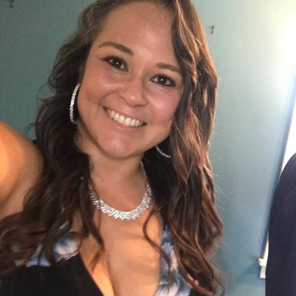 Meet your Posher, Amanda - Picture 1 of 1